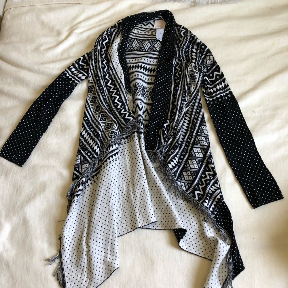 Quiksilver black and white tribal cardigan